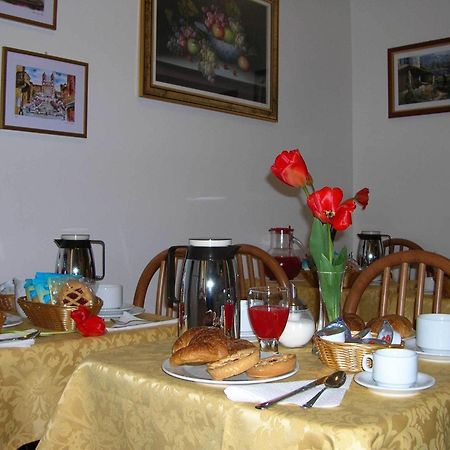 Emanuela Guest House Roma Esterno foto