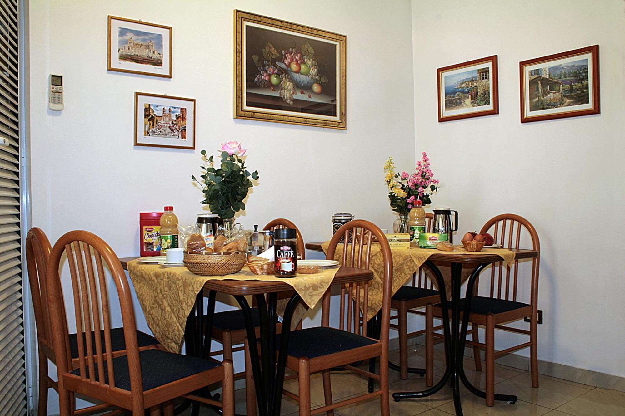 Emanuela Guest House Roma Esterno foto