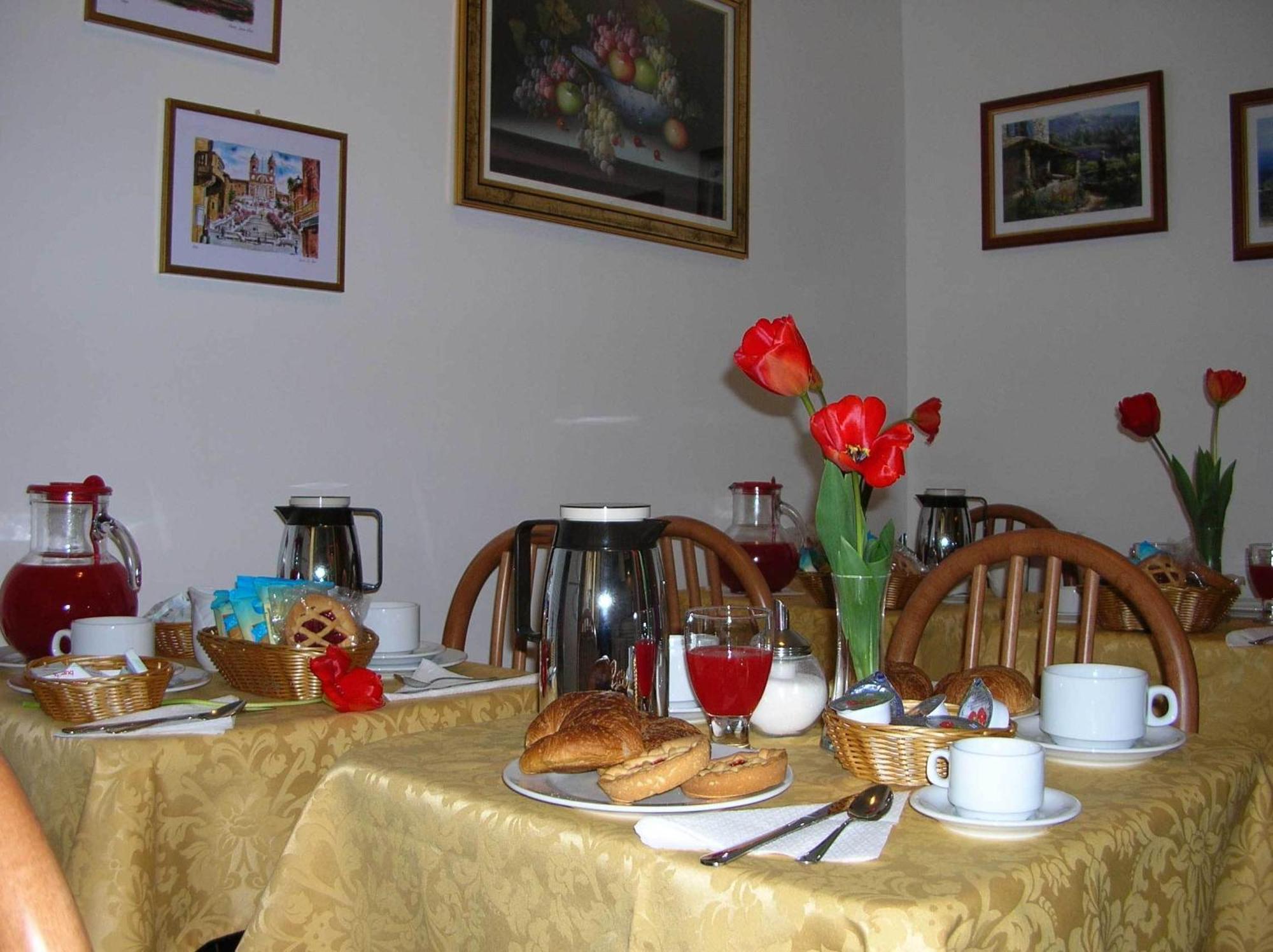 Emanuela Guest House Roma Esterno foto