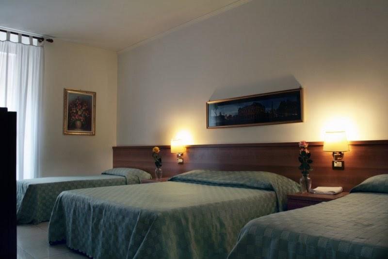 Emanuela Guest House Roma Esterno foto