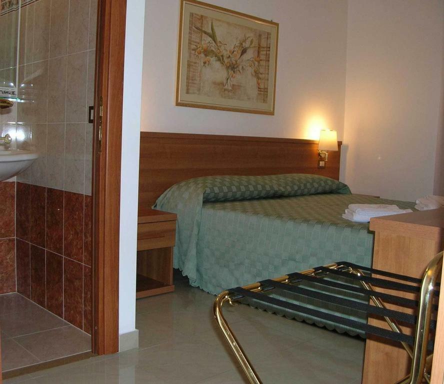 Emanuela Guest House Roma Esterno foto